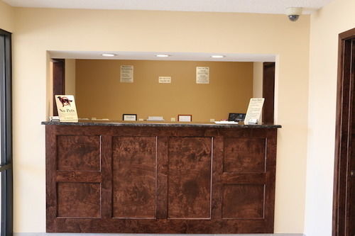 Baker Western Inn מראה חיצוני תמונה